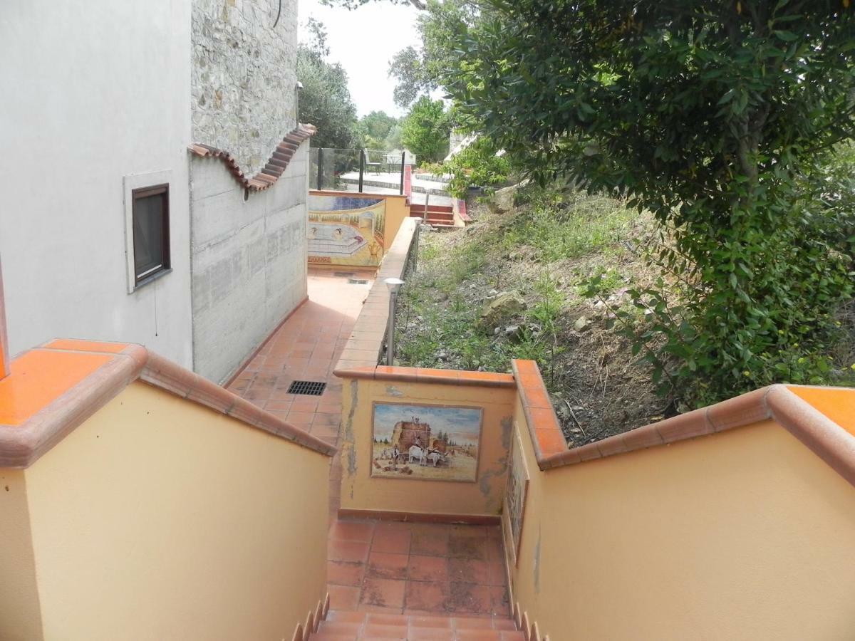Agriturismo B&B Il Rifugio Di Nino Contursi Εξωτερικό φωτογραφία