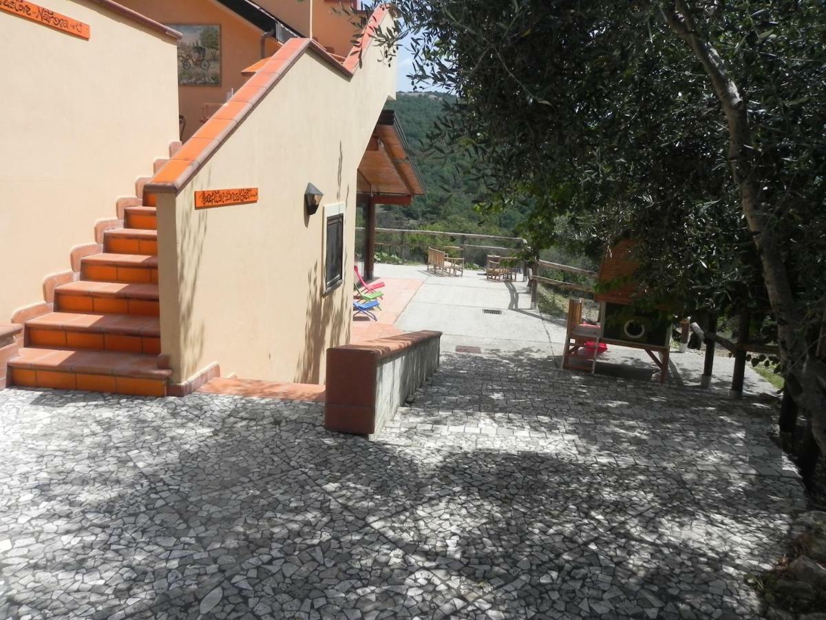 Agriturismo B&B Il Rifugio Di Nino Contursi Εξωτερικό φωτογραφία